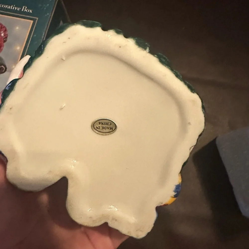 Santa trinket box